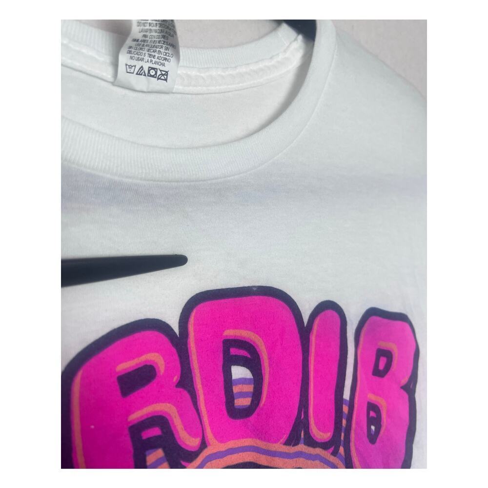 Cardi B Psychedelic Sunglasses Face Short Sleeve T-Shirt White Size Medium - Picture 5 of 6